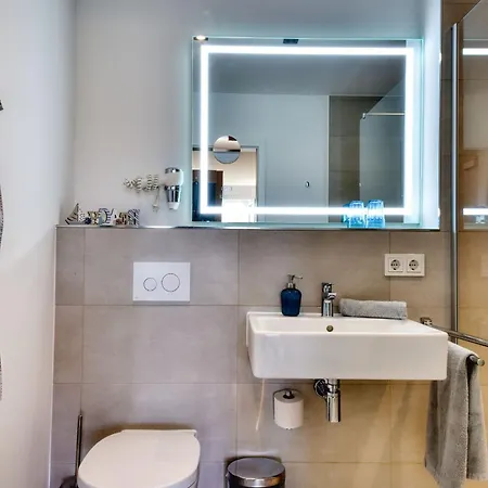 Sperling 30 Im Wreecher Idyll Ruegen By Ruyastay *