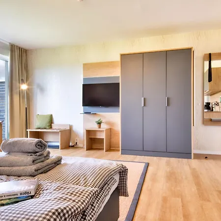 Sperling 30 Im Wreecher Idyll Ruegen By Ruyastay