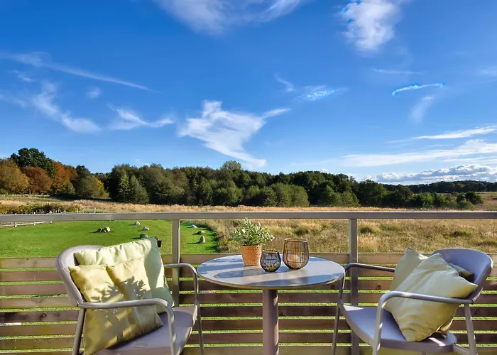 Sperling 30 Im Wreecher Idyll Ruegen By Ruyastay * بوتبوس